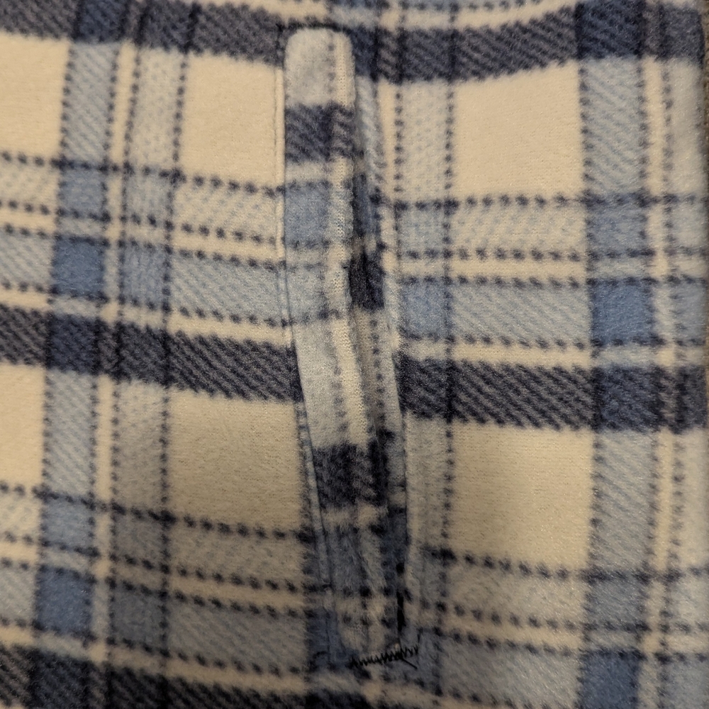 Sage Women’s Plaid Shirt Jacket, Plush Lined, Button Front, Size L, Blue NWT - Picture 4 of 5